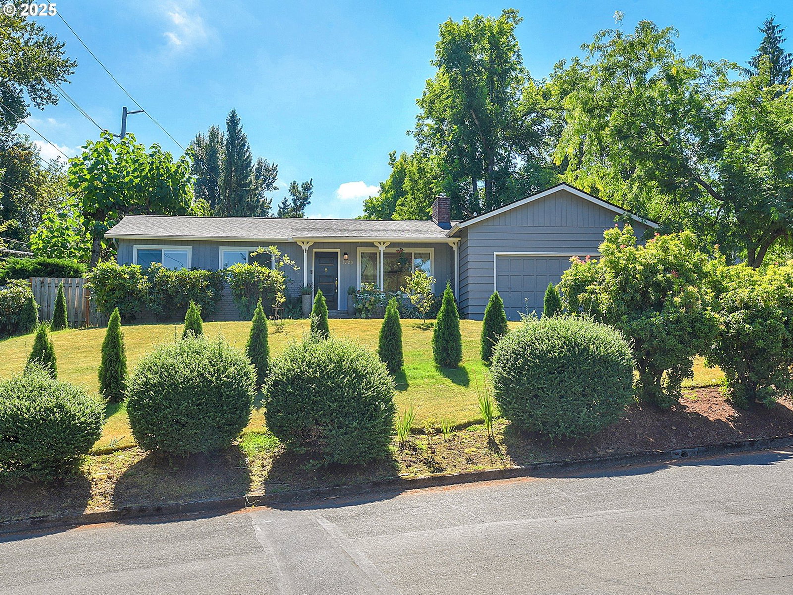 Primary listing photo, 1720 KILKENNY DR, Lake Oswego, OR, 97034