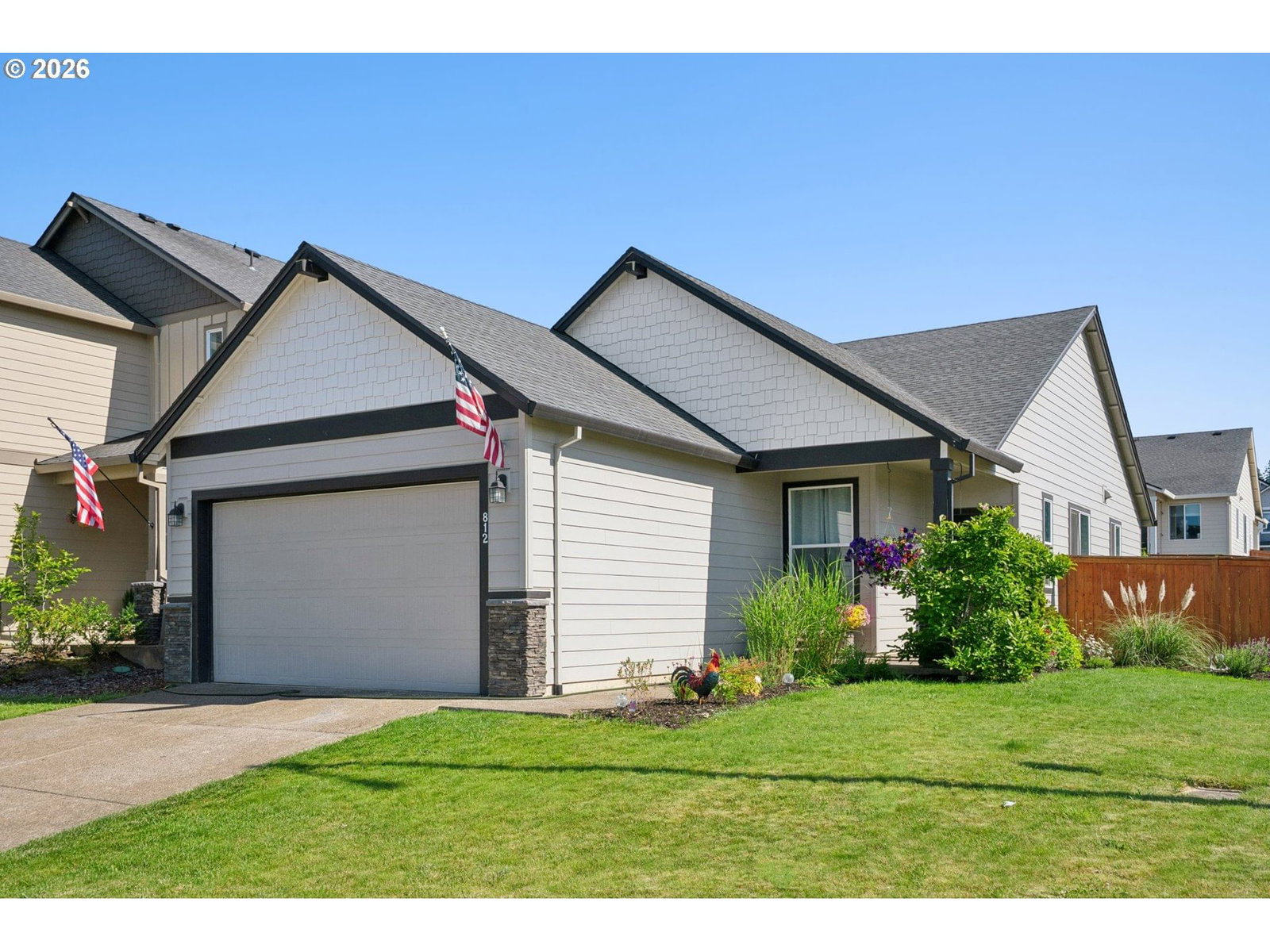 Listing photo 1 of 6
