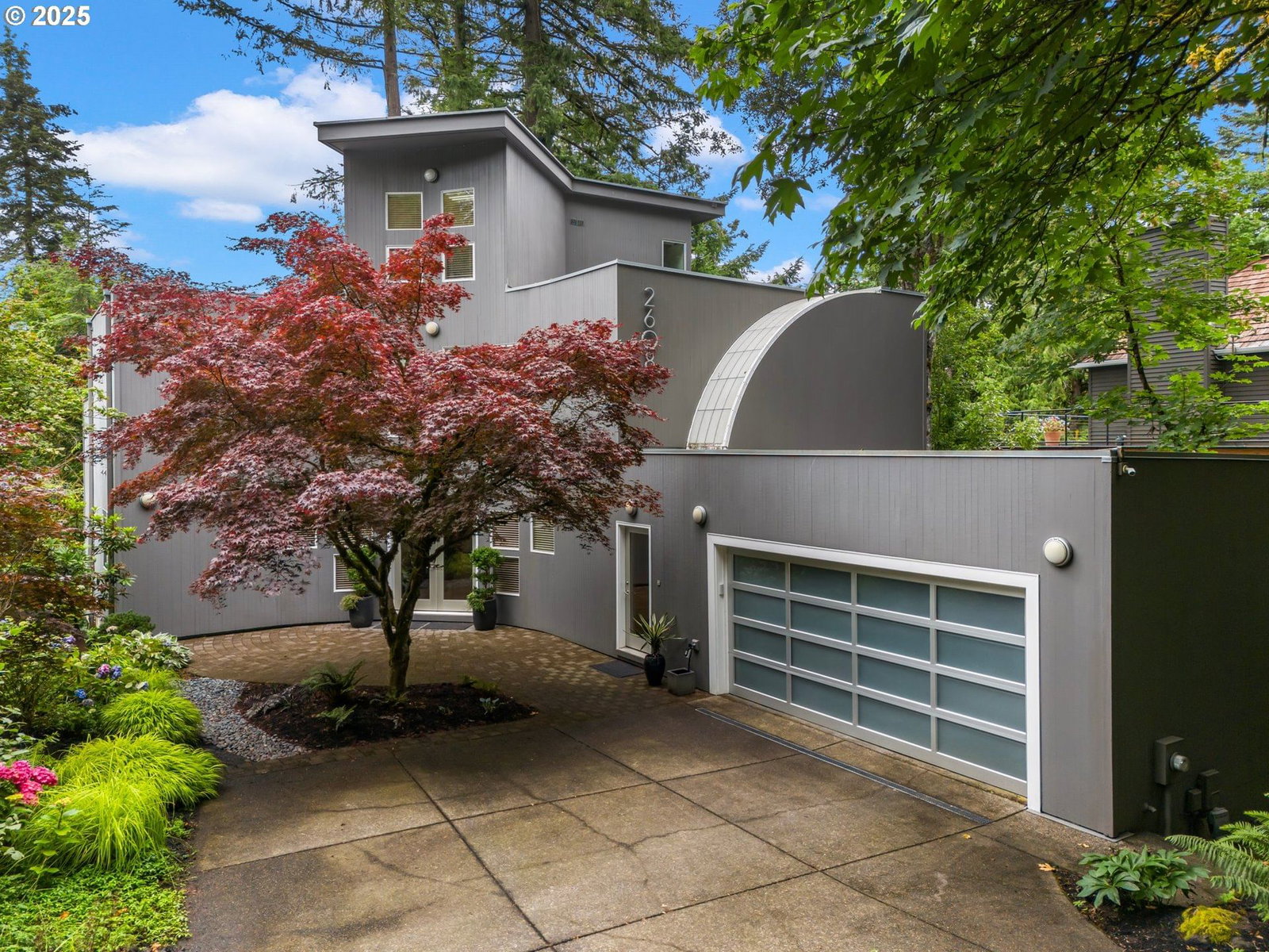 Primary listing photo, 2608 SW FAIRMOUNT BLVD, Portland, OR, 97239