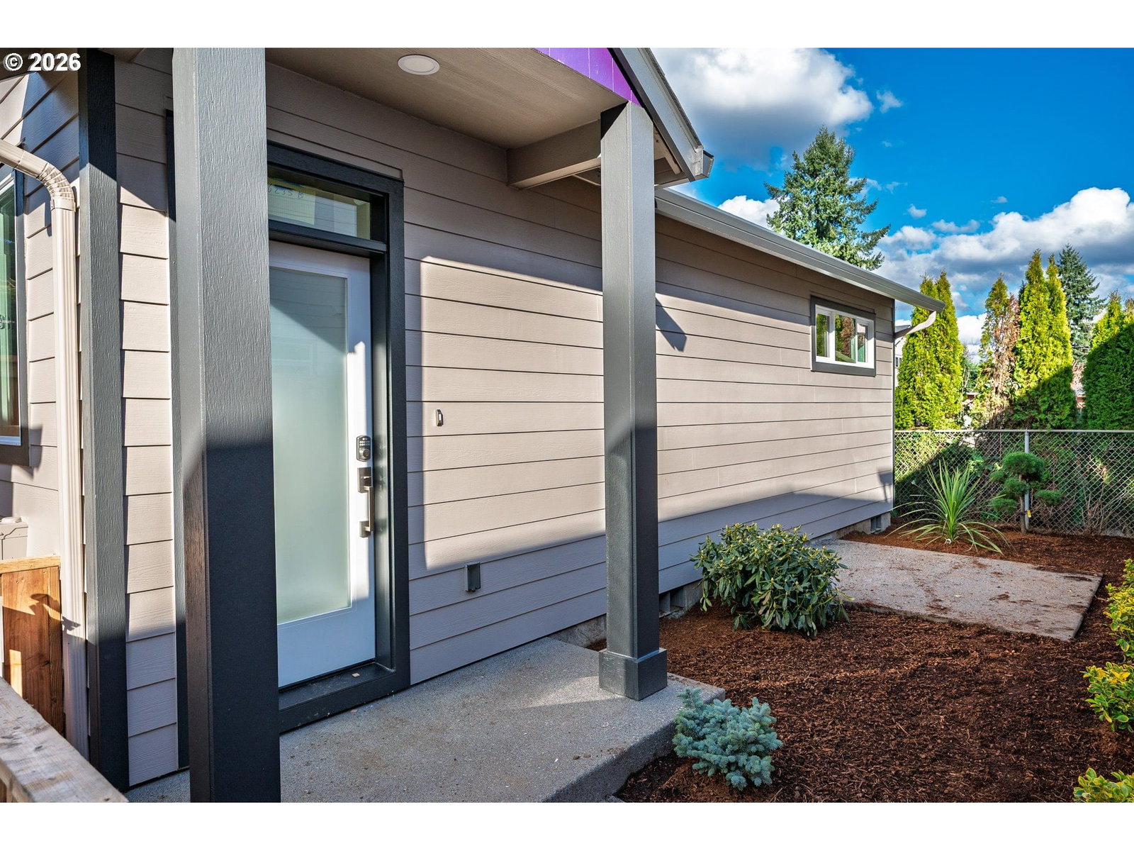 Primary listing photo, 6235 SE Knapp St St #B, Portland, OR, 97206
