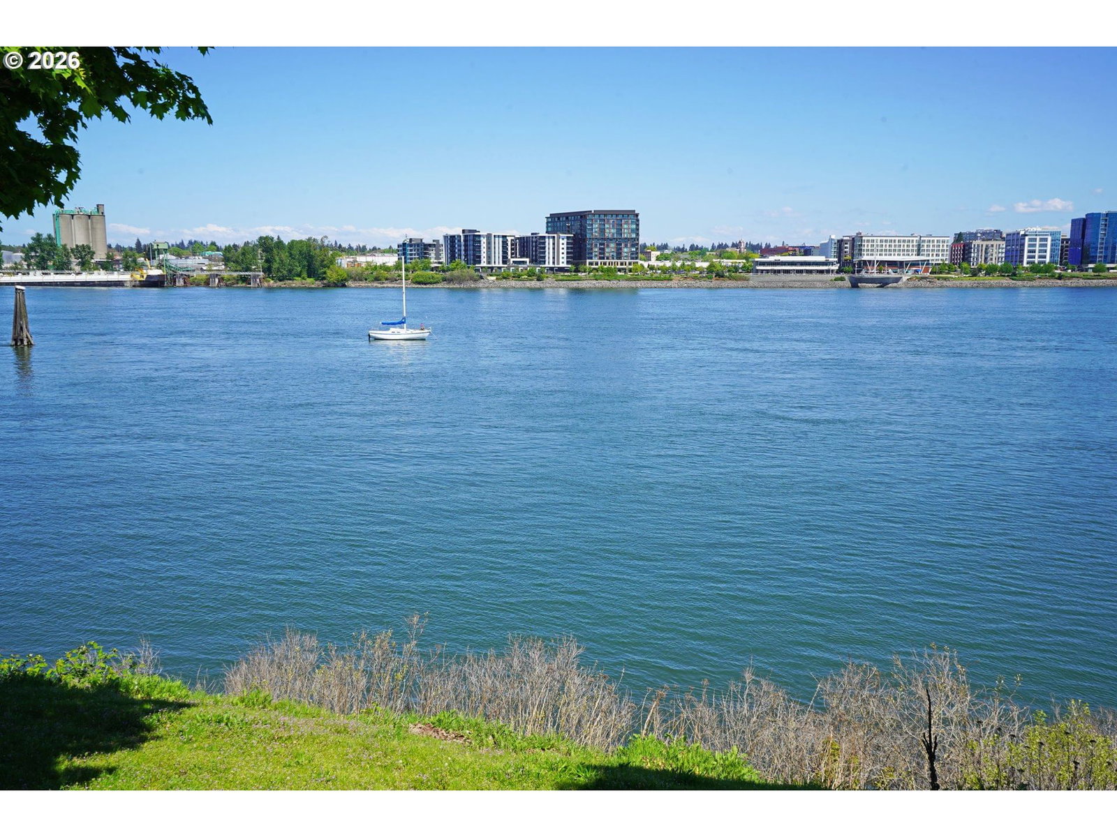 Listing photo 5 of 27, 2241 N MENZIES DR, Portland, OR, 97217