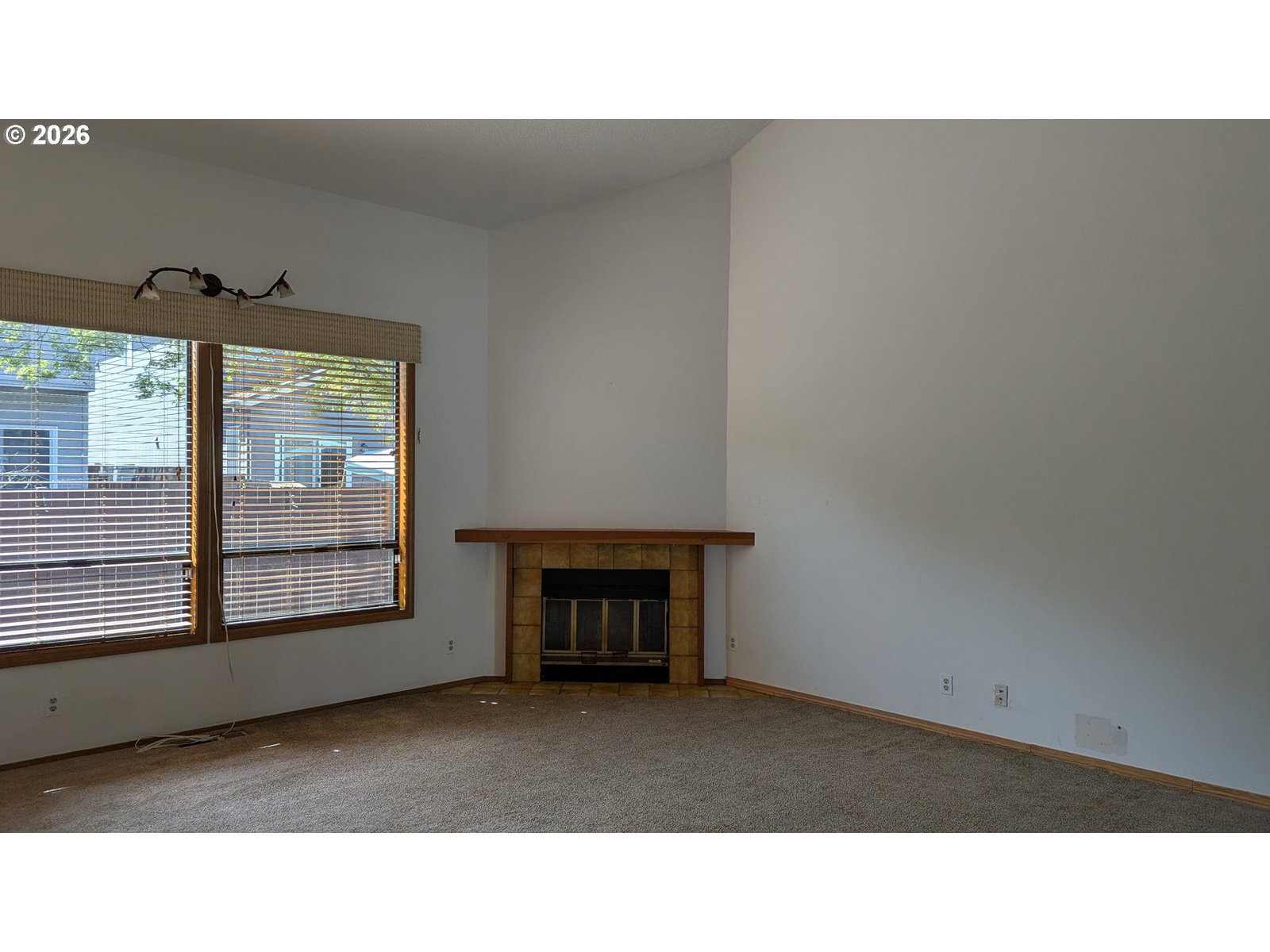Listing photo 5 of 43, 4040 SE WYNNWOOD DR, Hillsboro, OR, 97123