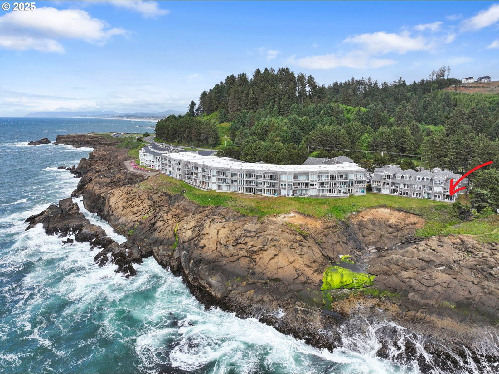 Primary listing photo, 1113 N HIGHWAY 101 #1, Depoe Bay, OR, 97341