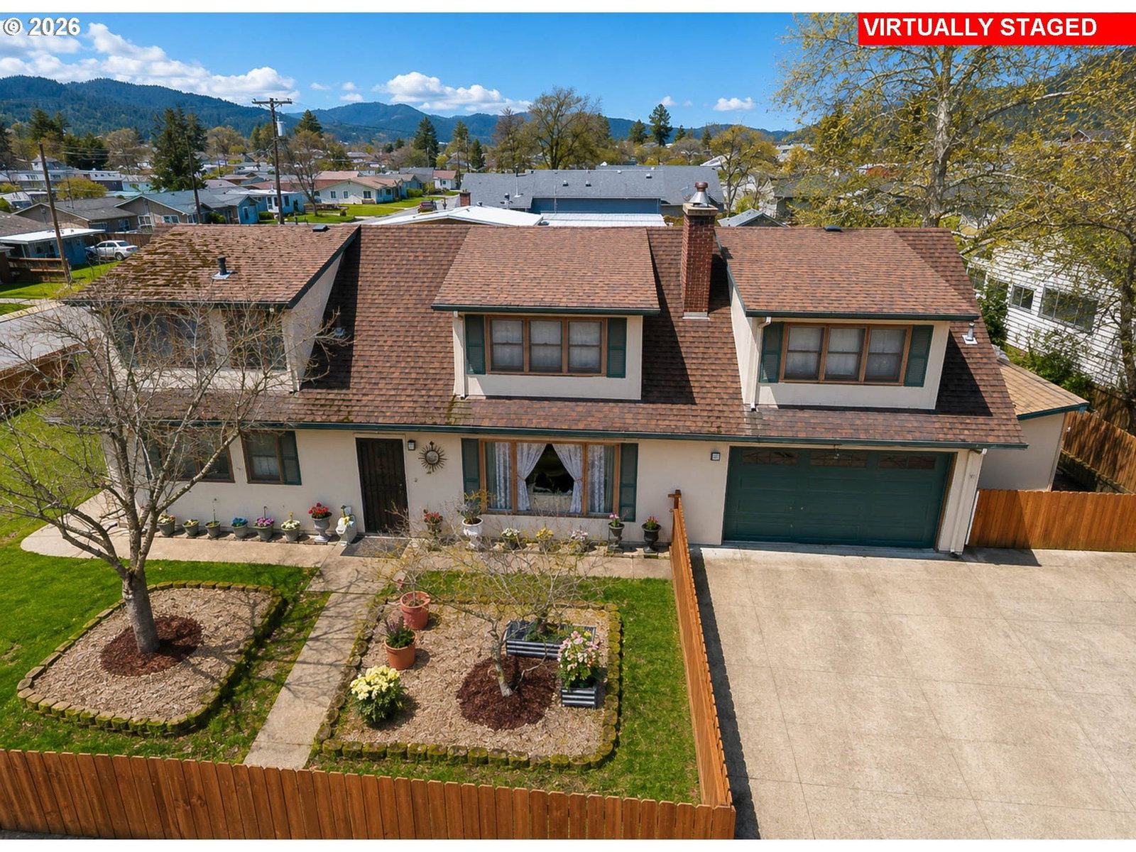 Primary listing photo, 212 PARK ST, Riddle, OR, 97469