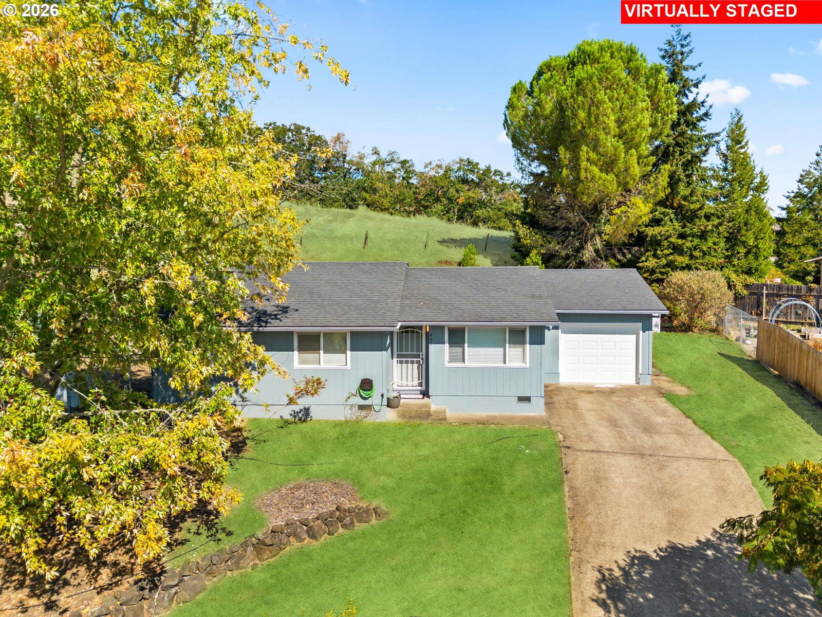 Primary listing photo, 405 CORONA LOOP RD, Roseburg, OR, 97471