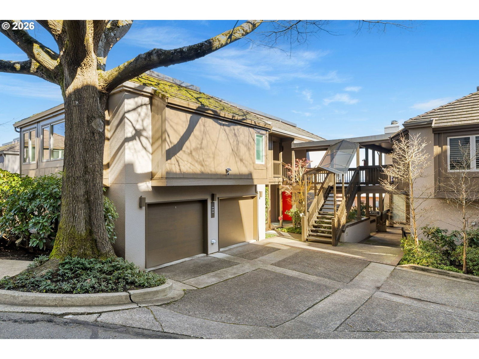 Primary listing photo, 722 NW WESTOVER CIR, Portland, OR, 97210