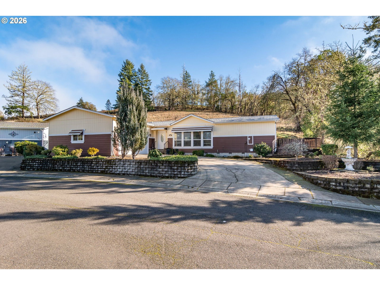 Primary listing photo, 490 KNOLL TERRACE DR, Canyonville, OR, 97417