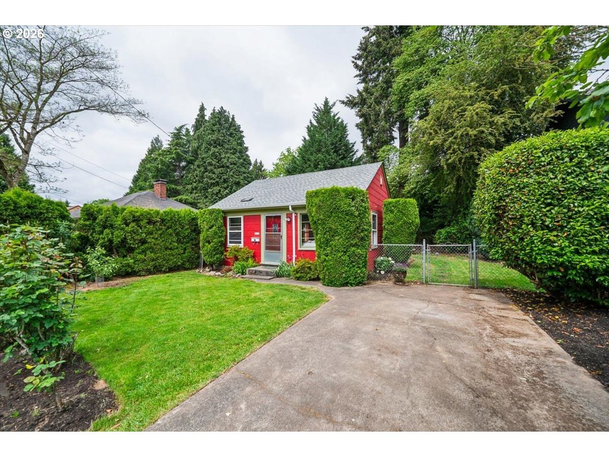 Primary listing photo, 4015 SE TENINO ST, Portland, OR, 97202
