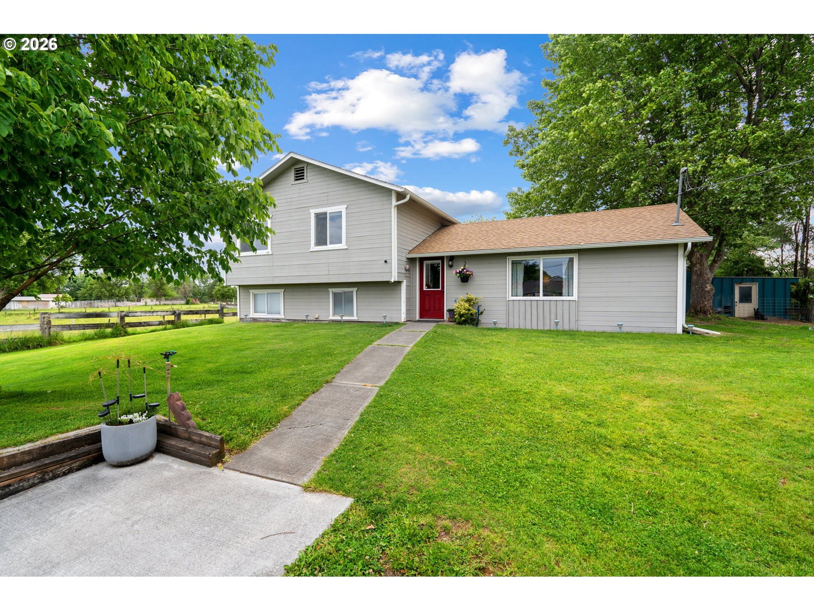 Primary listing photo, 400 S TOWNSEND RD, Hermiston, OR, 97838