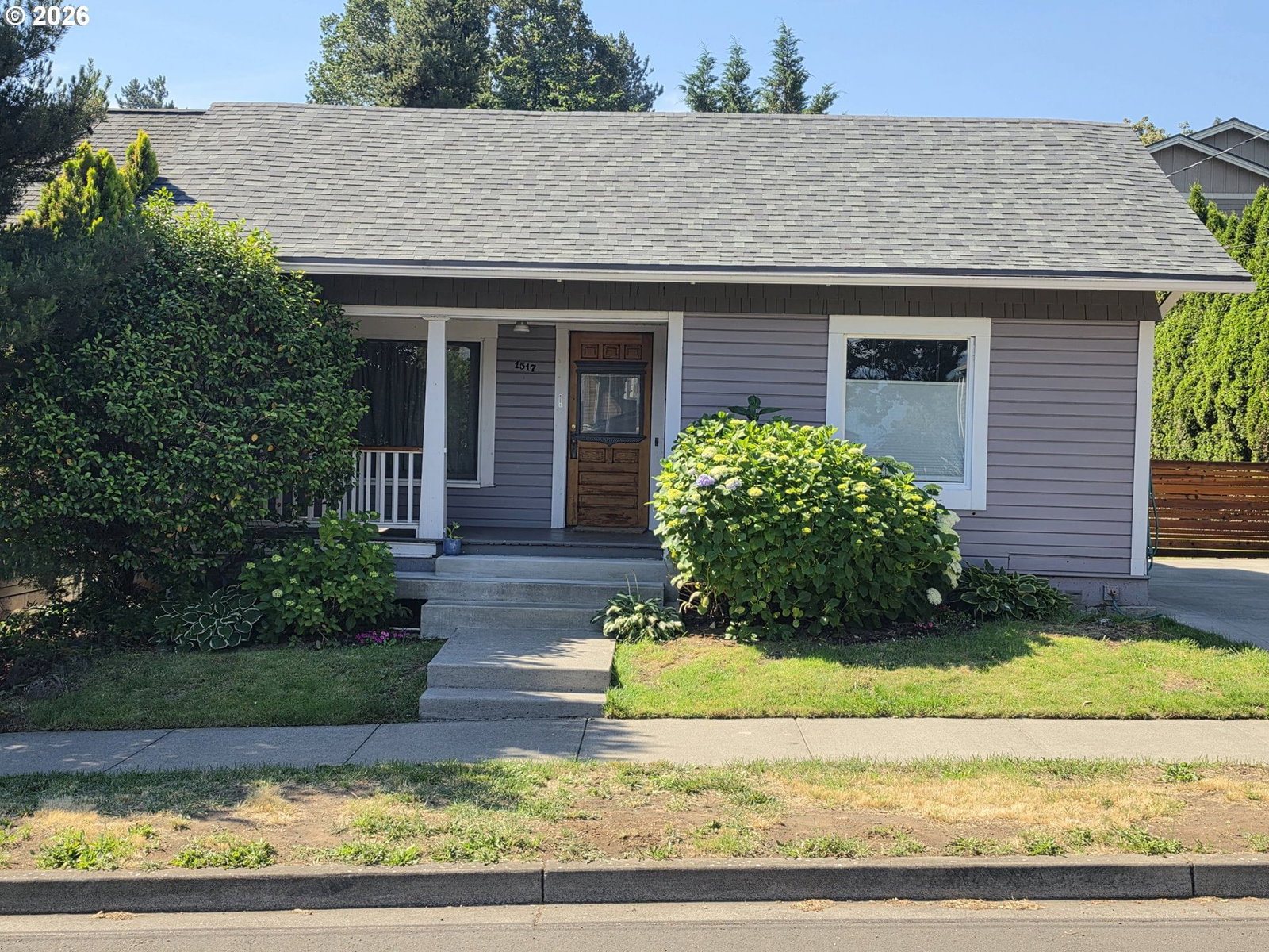 Listing photo 1 of 1
