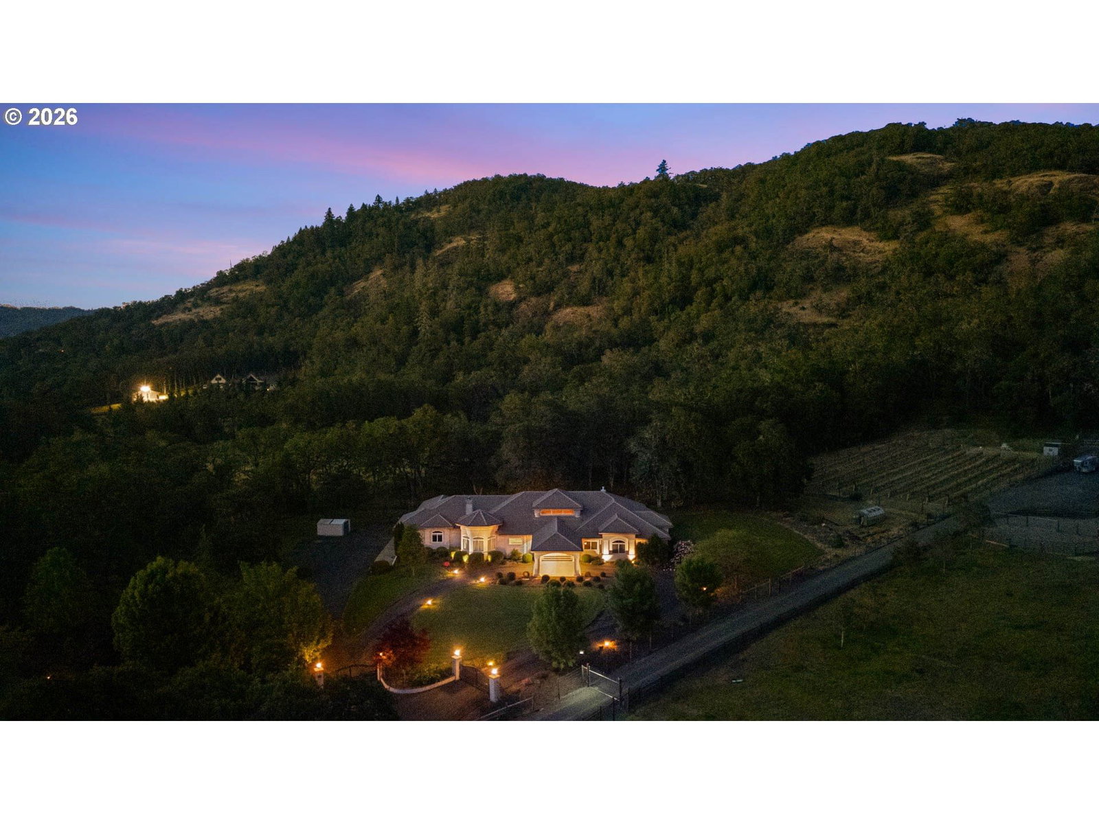 Primary listing photo, 175 ECHO CANYON LN, Roseburg, OR, 97471