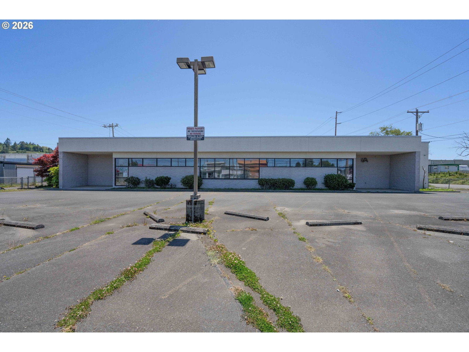 Listing photo 1 of 6