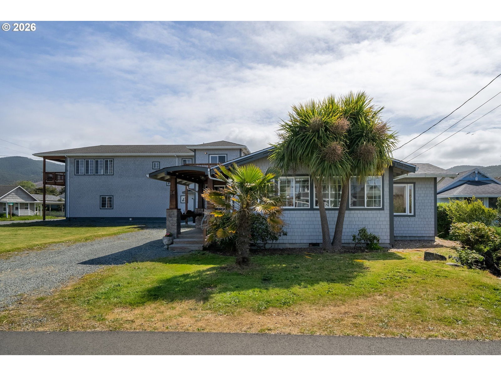 Listing photo 1 of 6