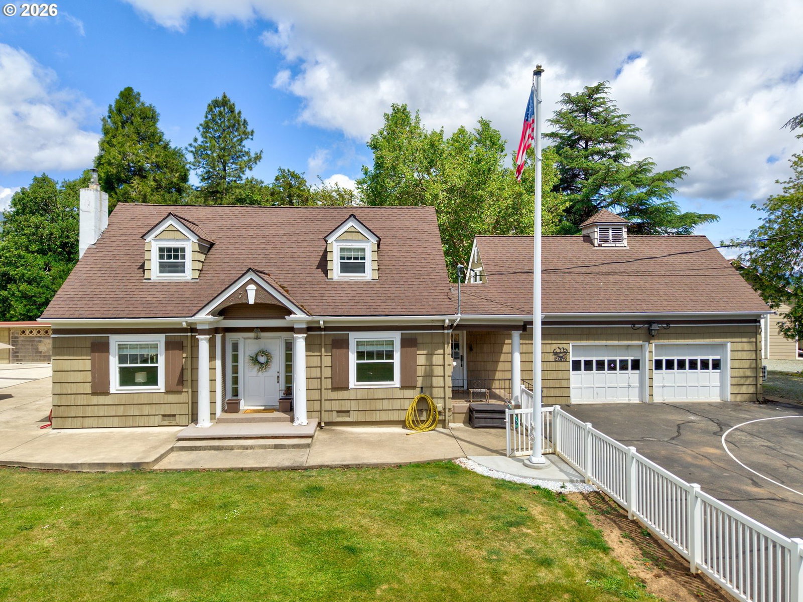 Primary listing photo, 1631 GLENBROOK LOOP RD, Riddle, OR, 97469
