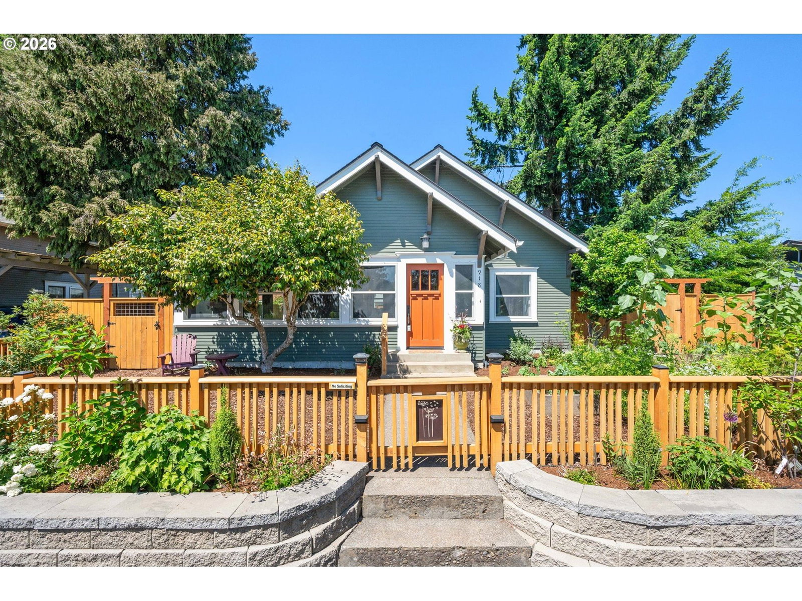Listing photo 1 of 6