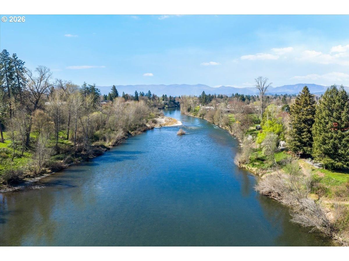 Primary listing photo, 1300 DAISY LN, Grants Pass, OR, 97527