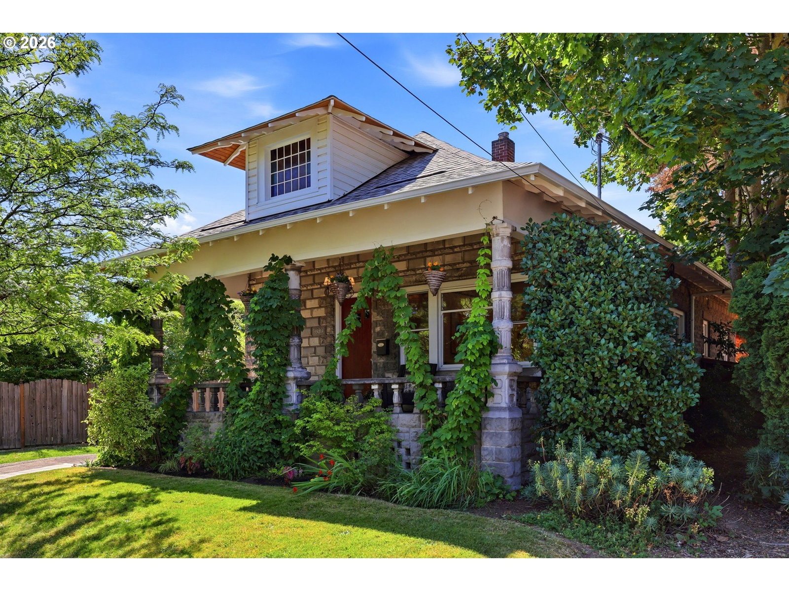Primary listing photo, 1820 N SCHOFIELD ST, Portland, OR, 97217