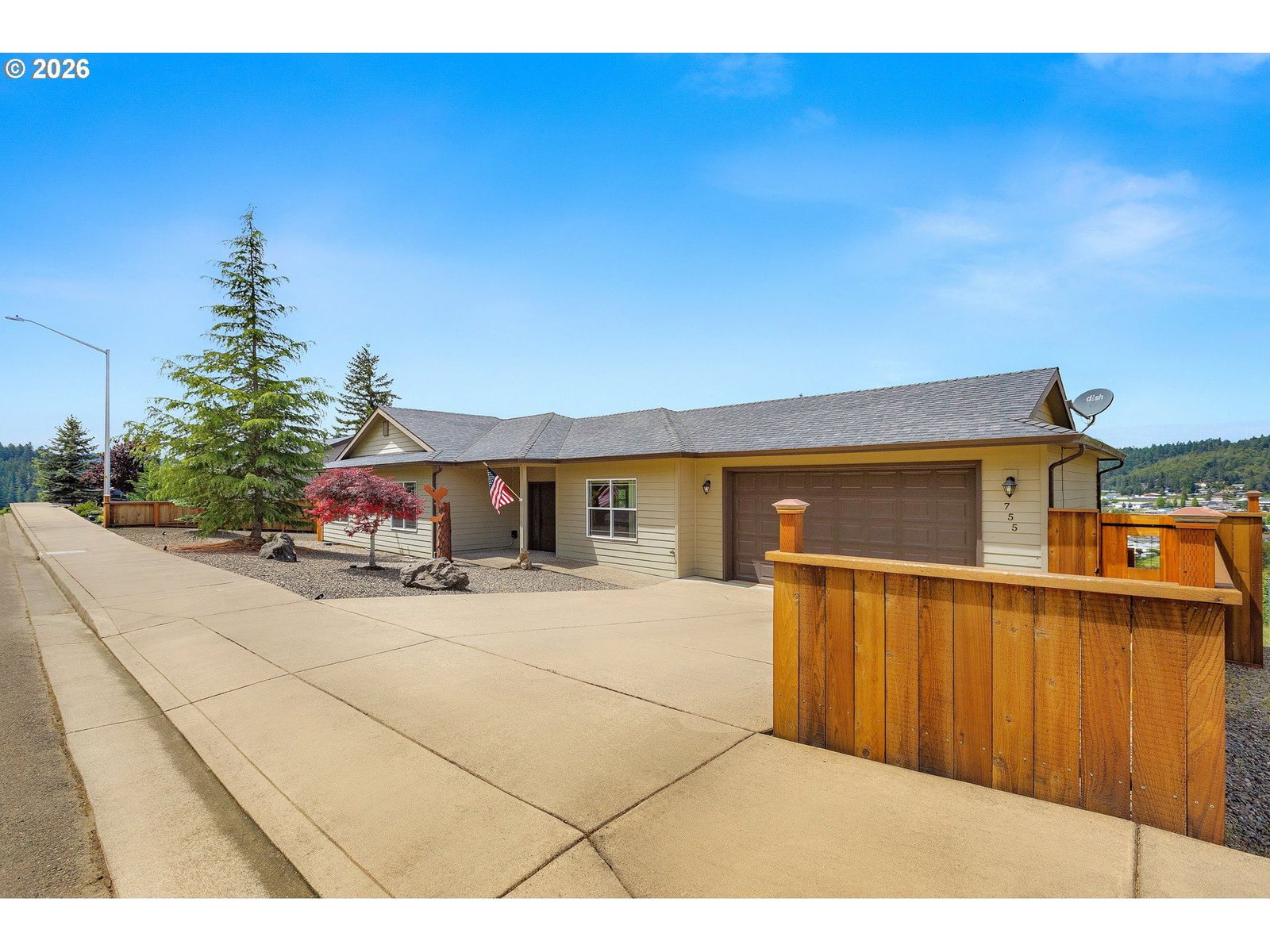 Primary listing photo, 755 VALLEY VISTA ST, Sutherlin, OR, 97479