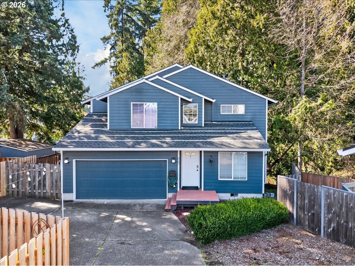 867 SE 39TH CT