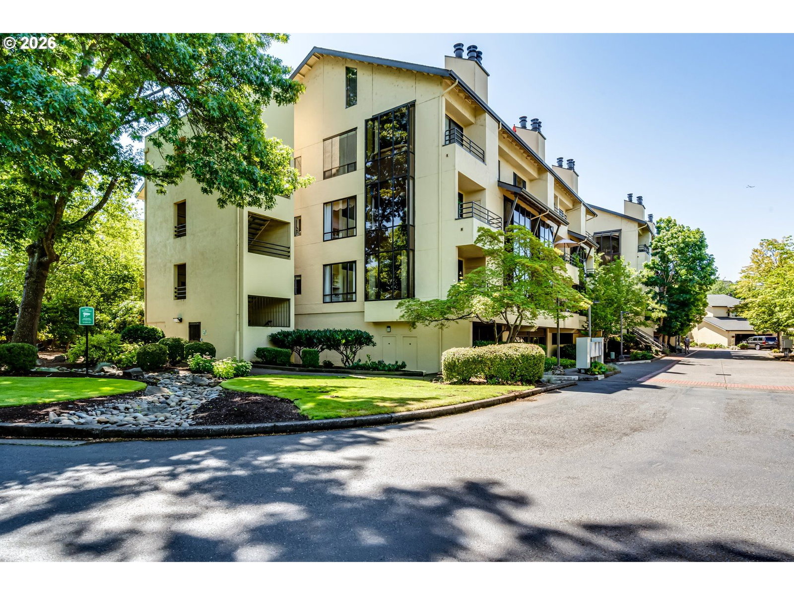 Primary listing photo, 606 WIMBLEDON CT, Eugene, OR, 97401