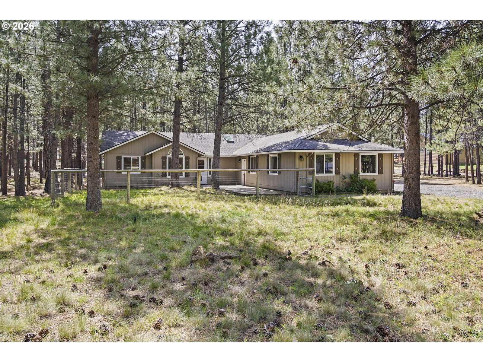 Primary listing photo, 14485 MOUNTAIN VIEW LOOP, Sisters, OR, 97759