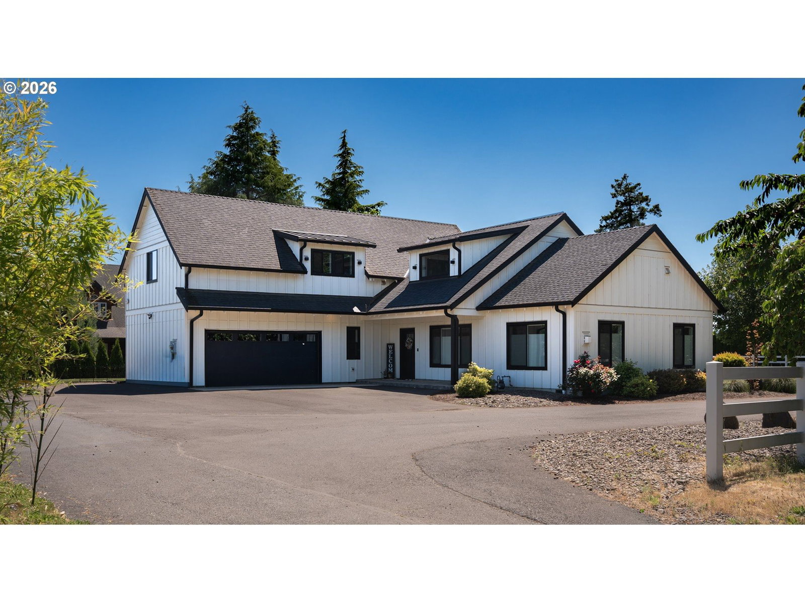 Listing photo 1 of 6