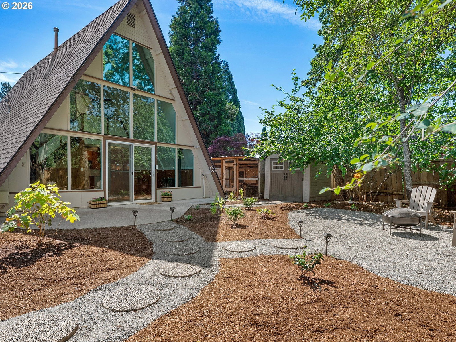 Listing photo 1 of 6