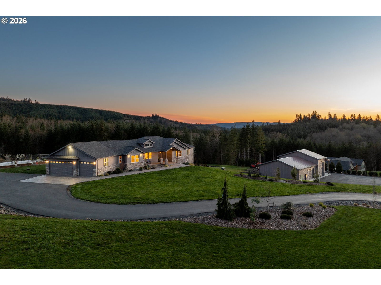 Primary listing photo, 300 CROSS CREEK RD, Kelso, WA, 98626