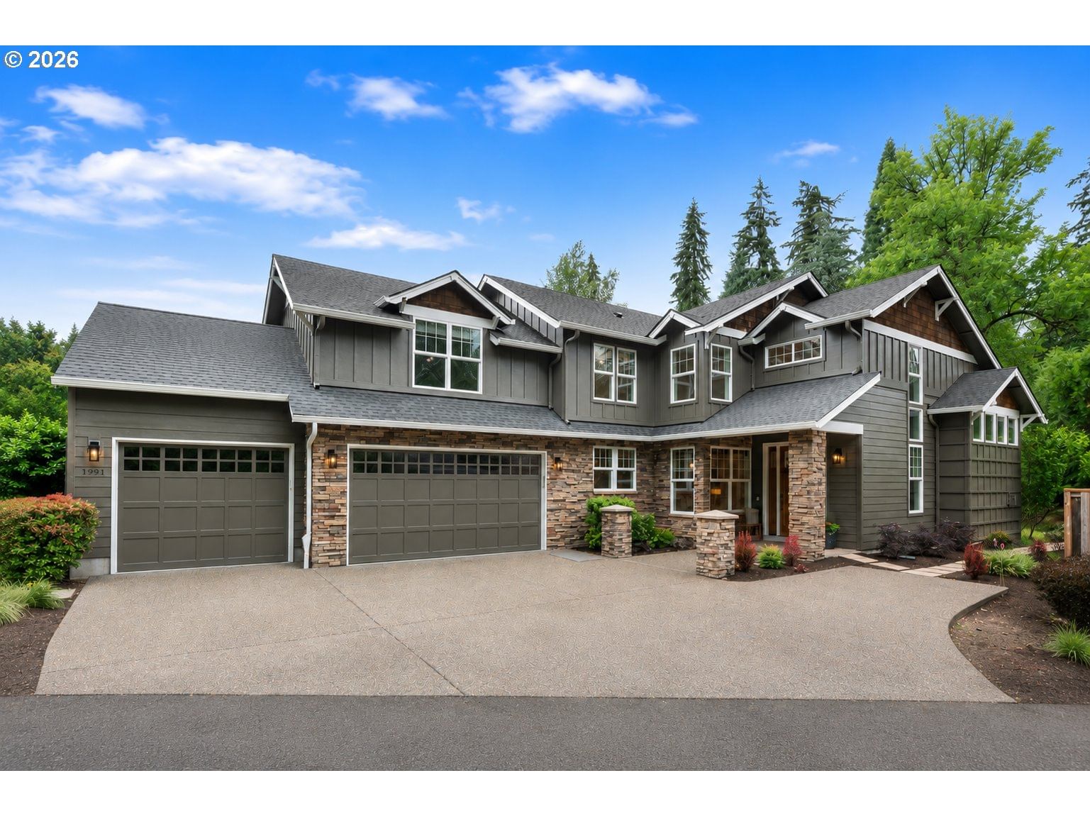 Primary listing photo, 1991 COUNTRY CLUB RD, Lake Oswego, OR, 97034