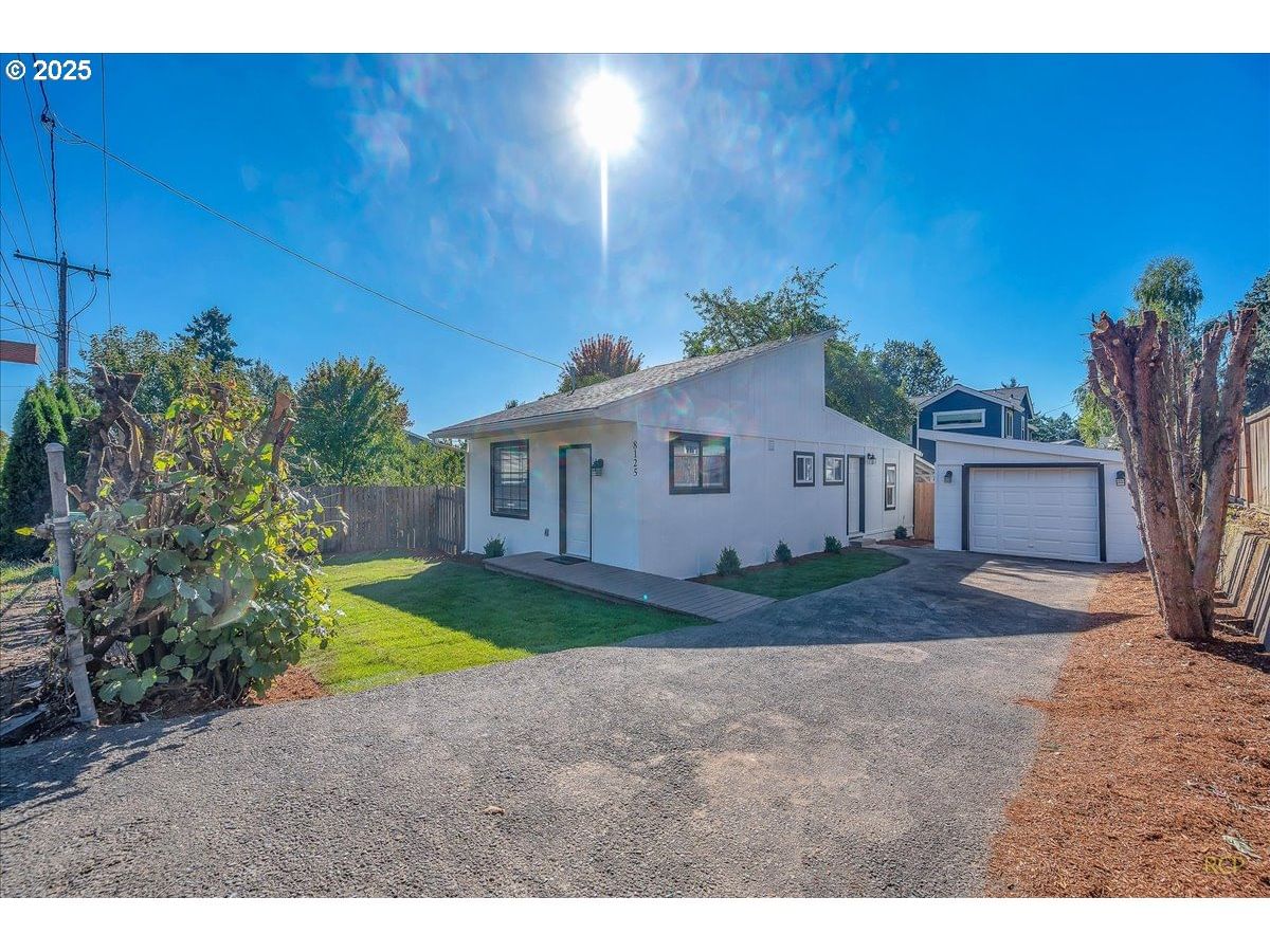 Primary listing photo, 8125 SE 52ND AVE, Portland, OR, 97206