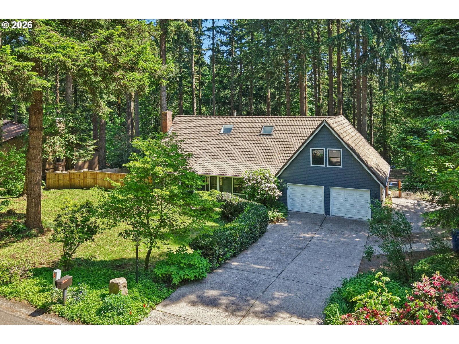 Listing photo 1 of 6