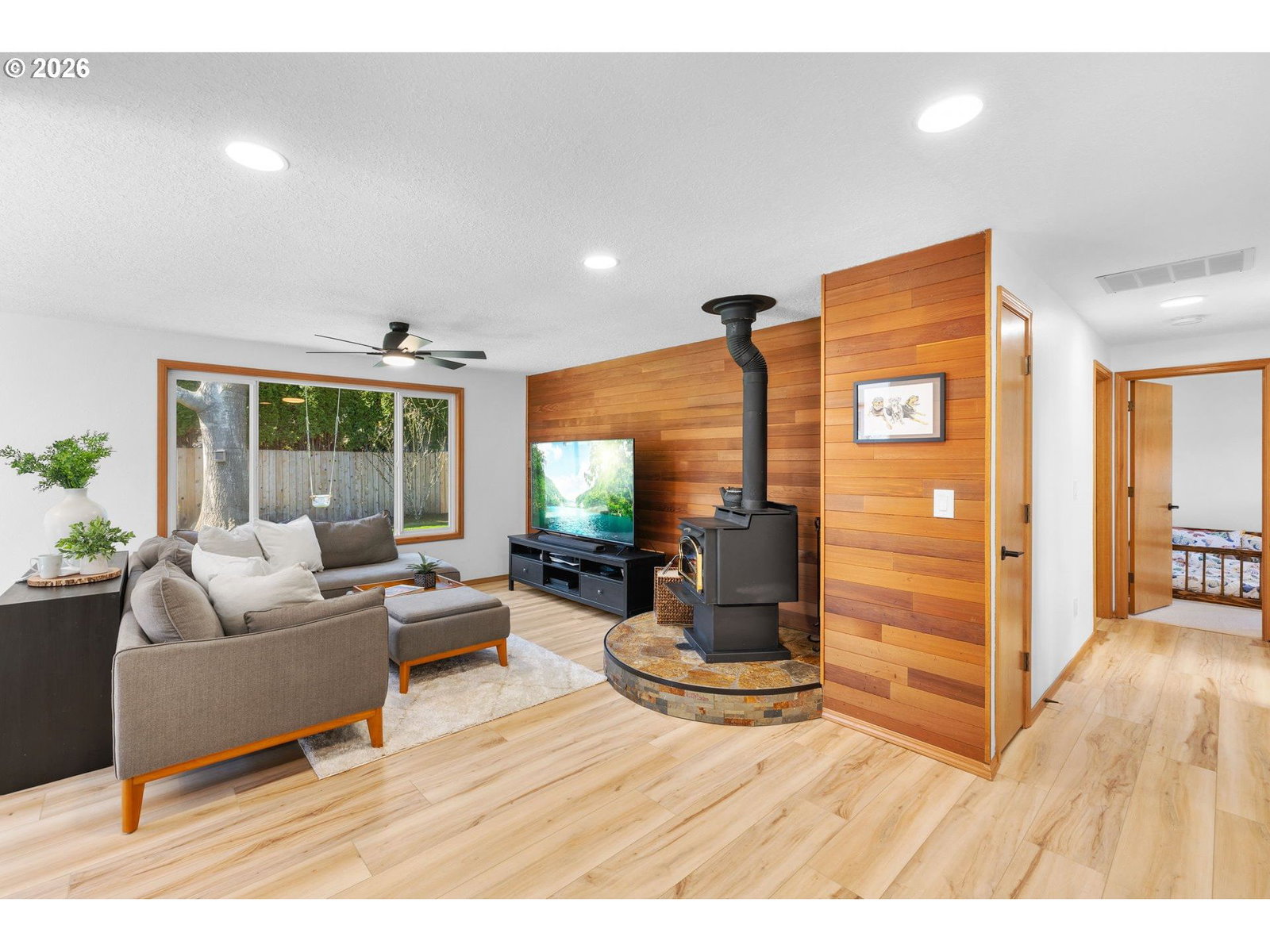 Listing photo 4 of 34, 2439 SE Willow DR, Hillsboro, OR, 97123