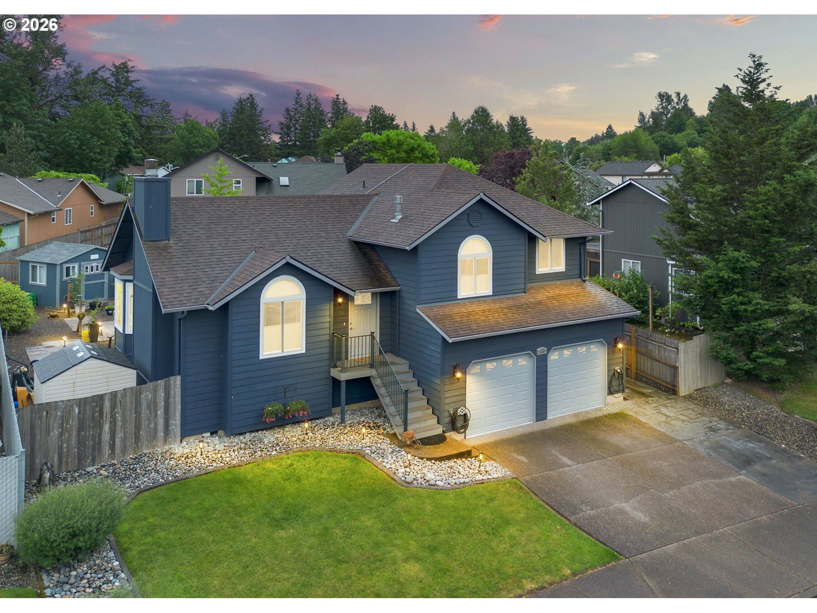 Listing photo 1 of 6