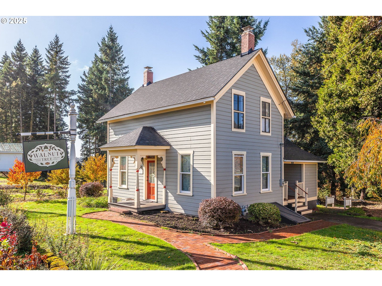 Primary listing photo, 21497 HIGHWAY 99E, Aurora, OR, 97002