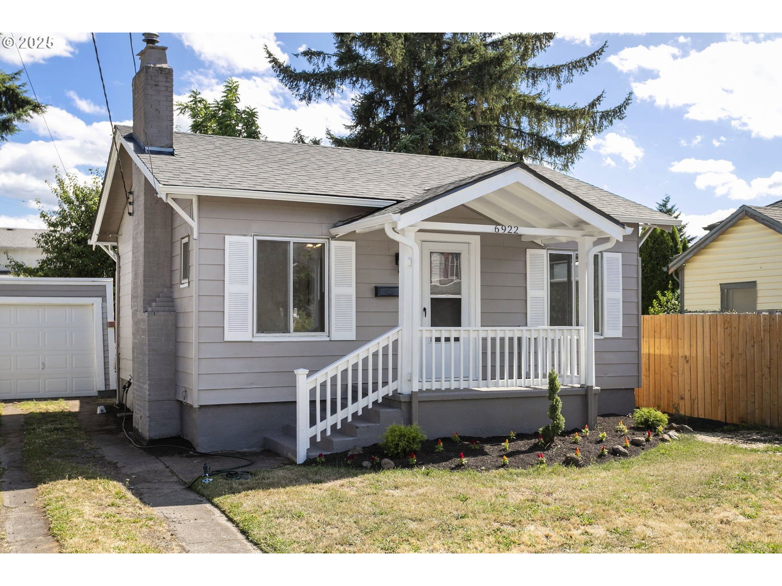 Primary listing photo, 6922 SE RAMONA ST, Portland, OR, 97206