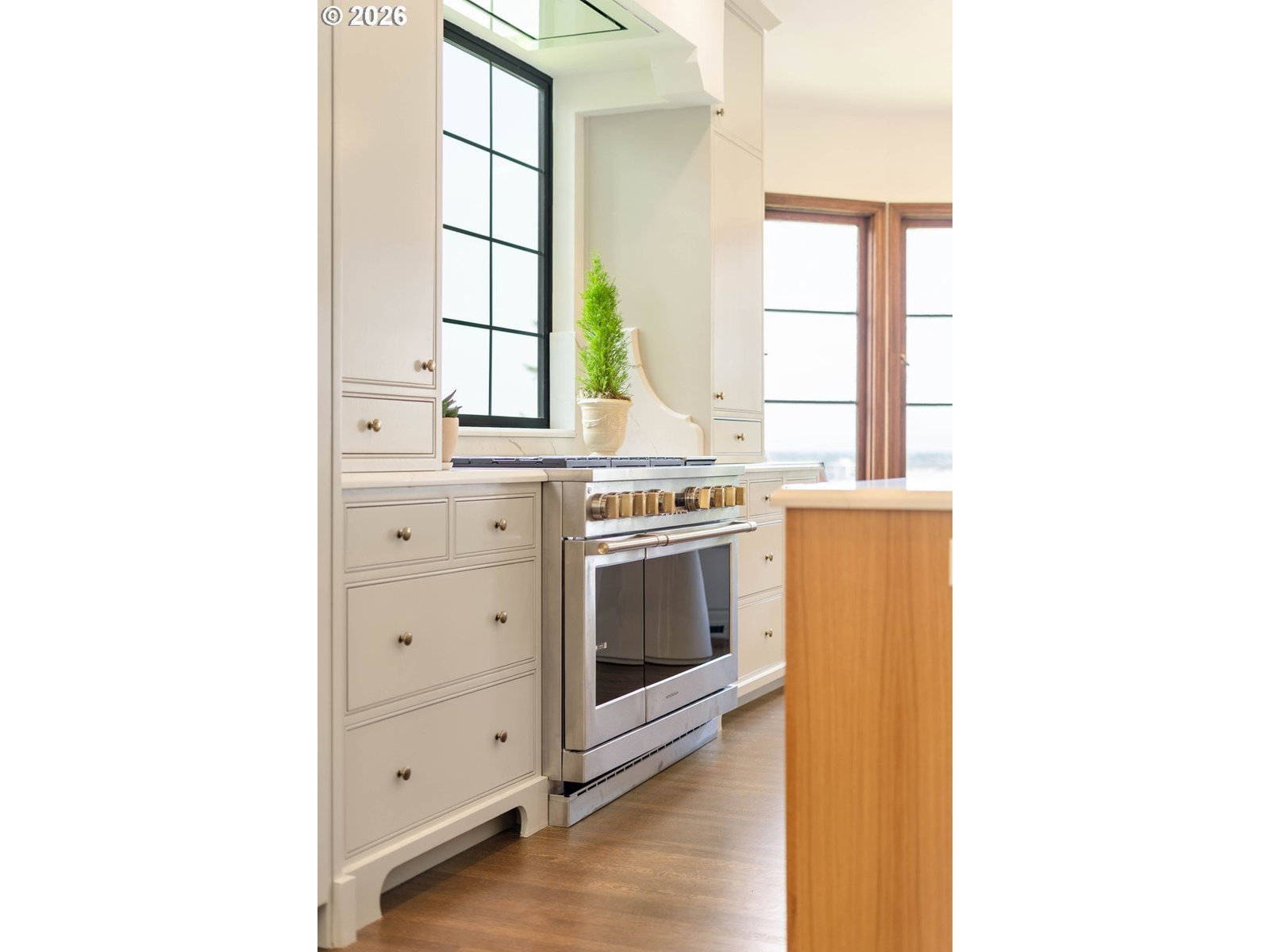 Listing photo 5 of 48, 1442 SW VISTA AVE, Portland, OR, 97201