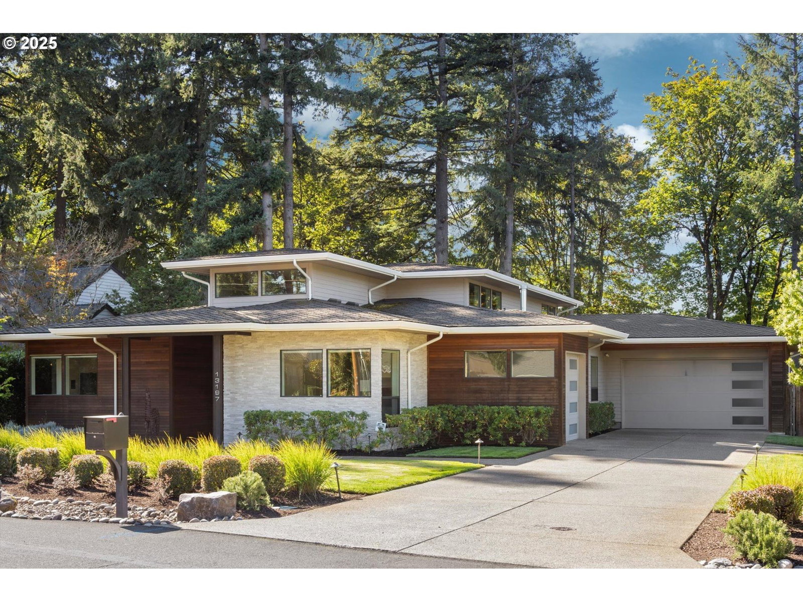 Primary listing photo, 13197 THOMA RD, Lake Oswego, OR, 97034