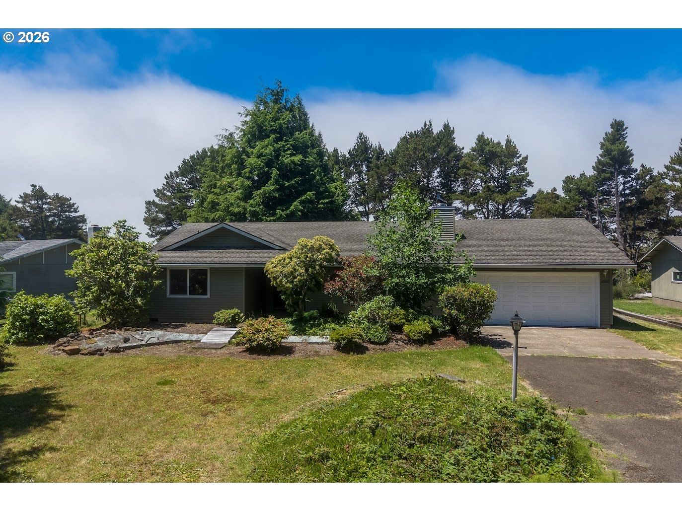Listing photo 1 of 6