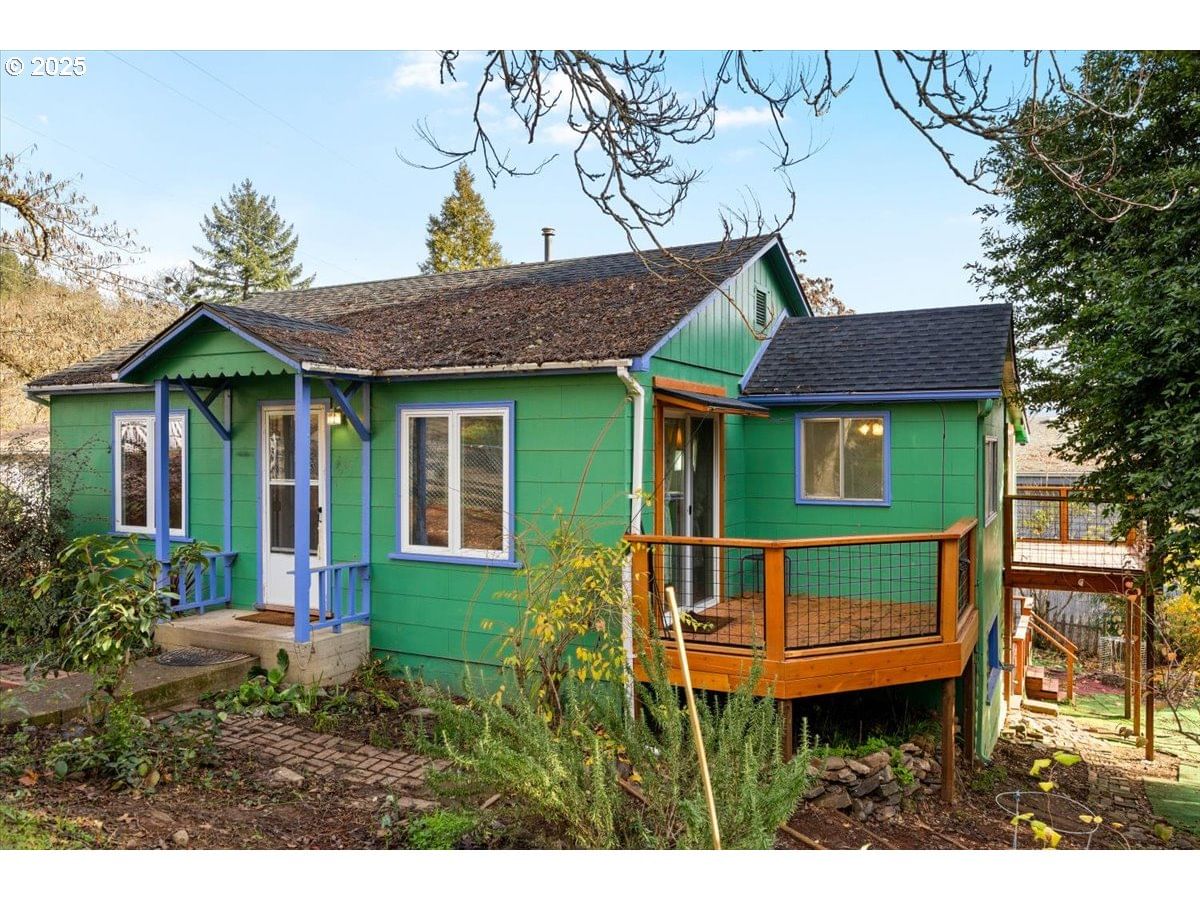 Primary listing photo, 635 NW 4TH AVE, Myrtle Creek, OR, 97457
