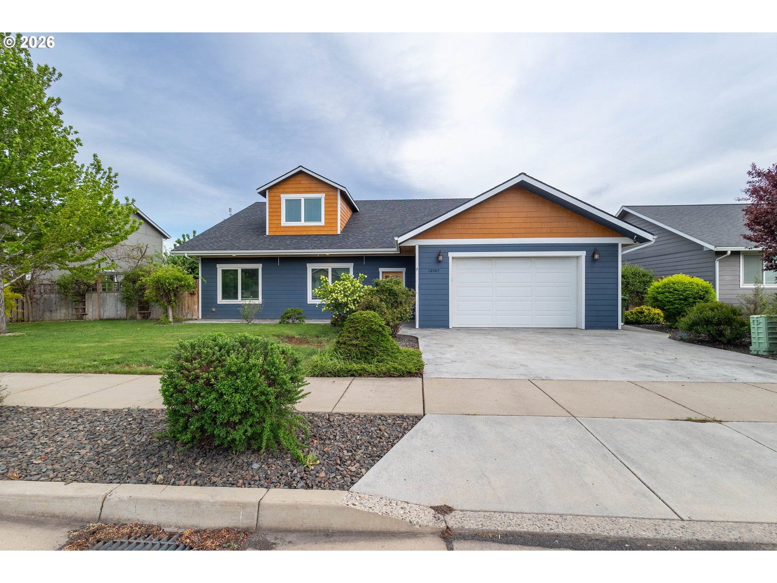 Primary listing photo, 10305 LEONARD LN, Island City, OR, 97850