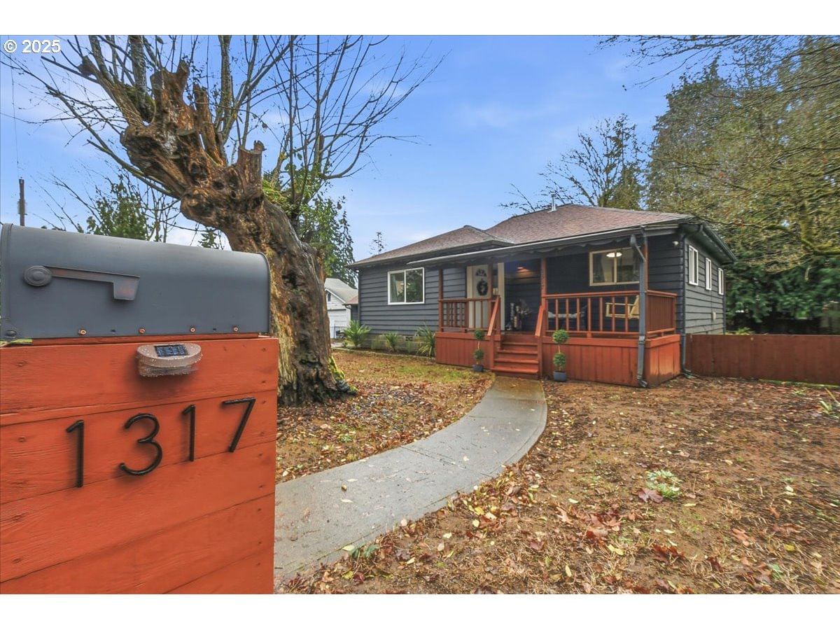 Primary listing photo, 1317 W MAIN ST, Centralia, WA, 98531