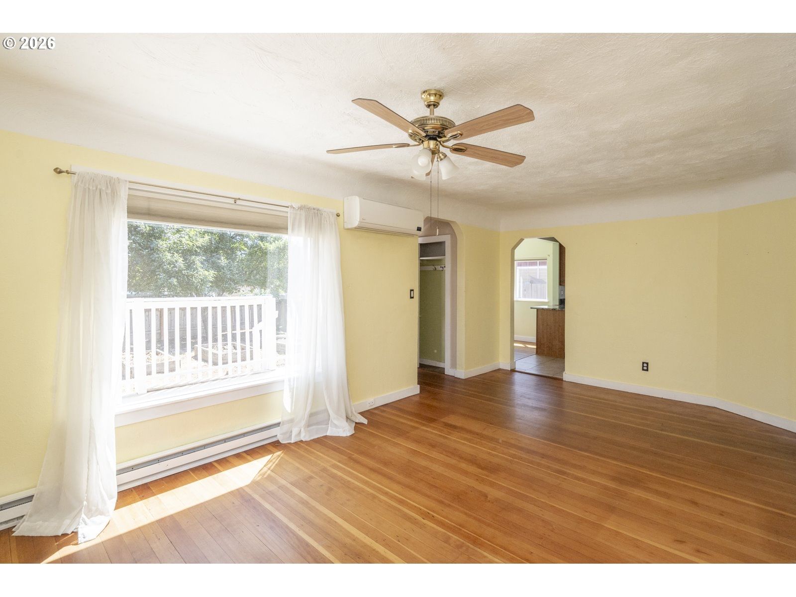 Listing photo 4 of 23, 6735 SE NEHALEM ST, Portland, OR, 97206