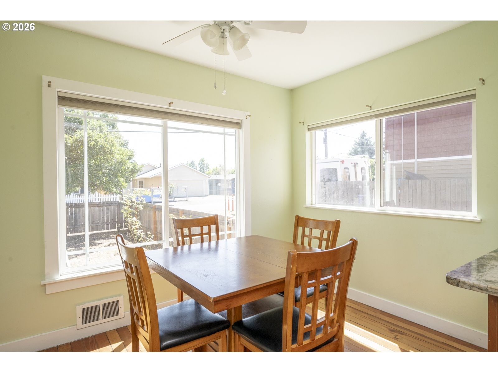 Listing photo 5 of 23, 6735 SE NEHALEM ST, Portland, OR, 97206