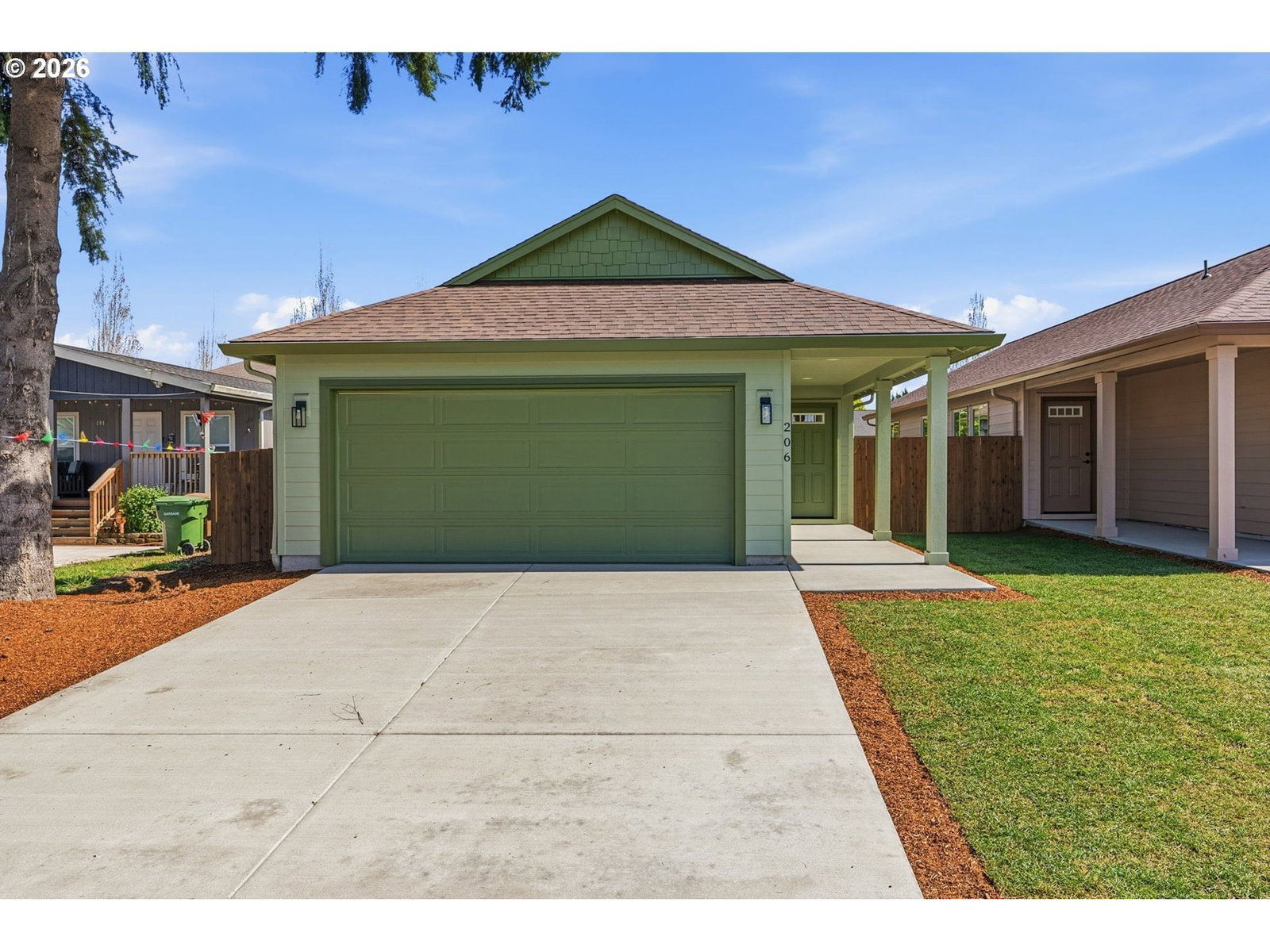 Primary listing photo, 206 Douglas ST, Longview, WA, 98632