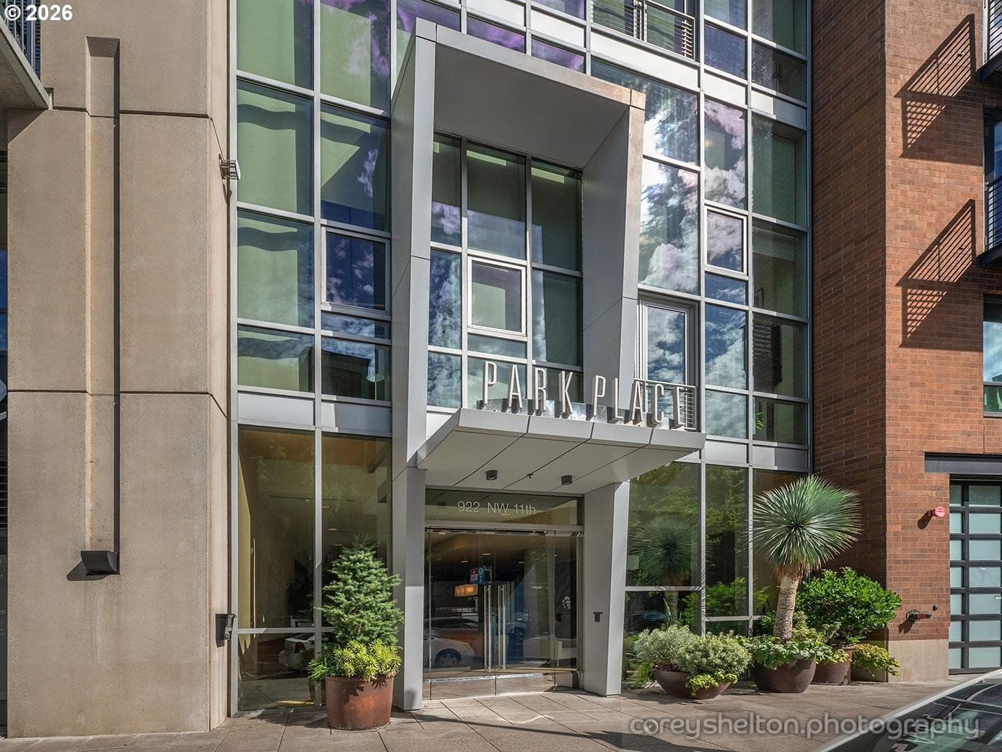 Listing photo 5 of 43, 922 NW 11TH AVE #404, Portland, OR, 97209