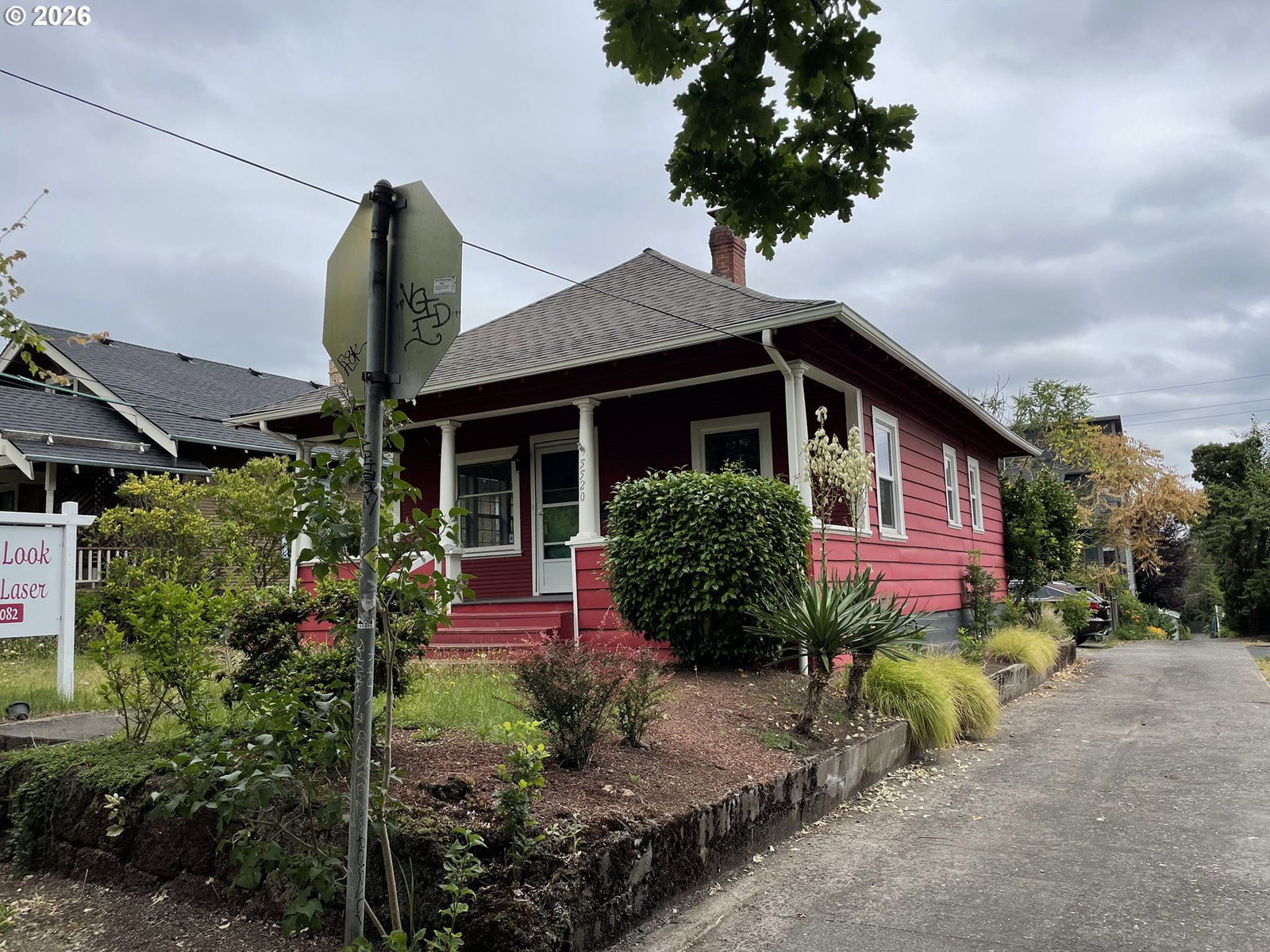 Primary listing photo, 5520 SE MILWAUKIE AVE, Portland, OR, 97202