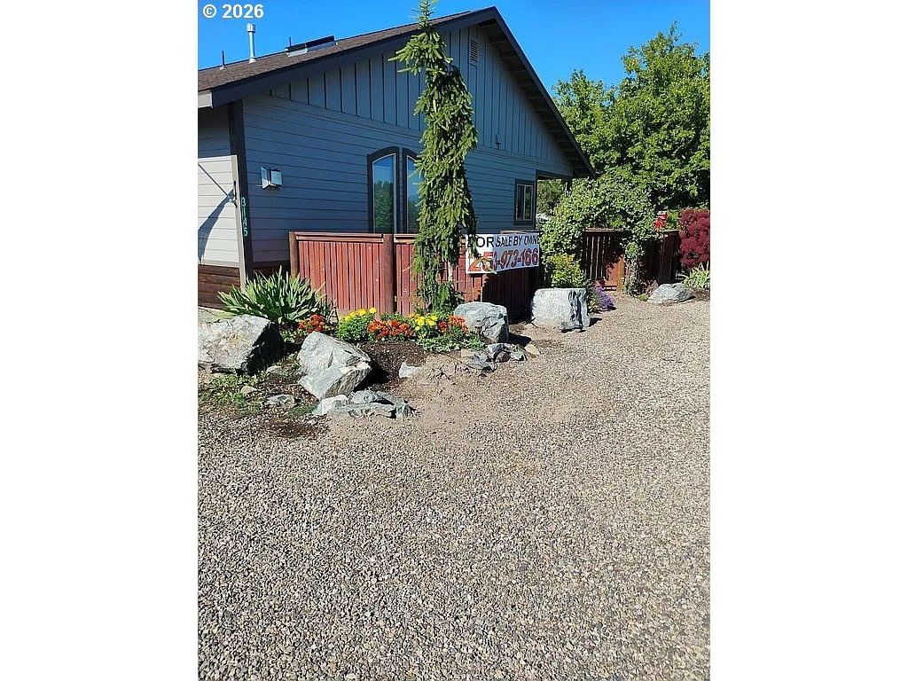 Listing photo 1 of 6