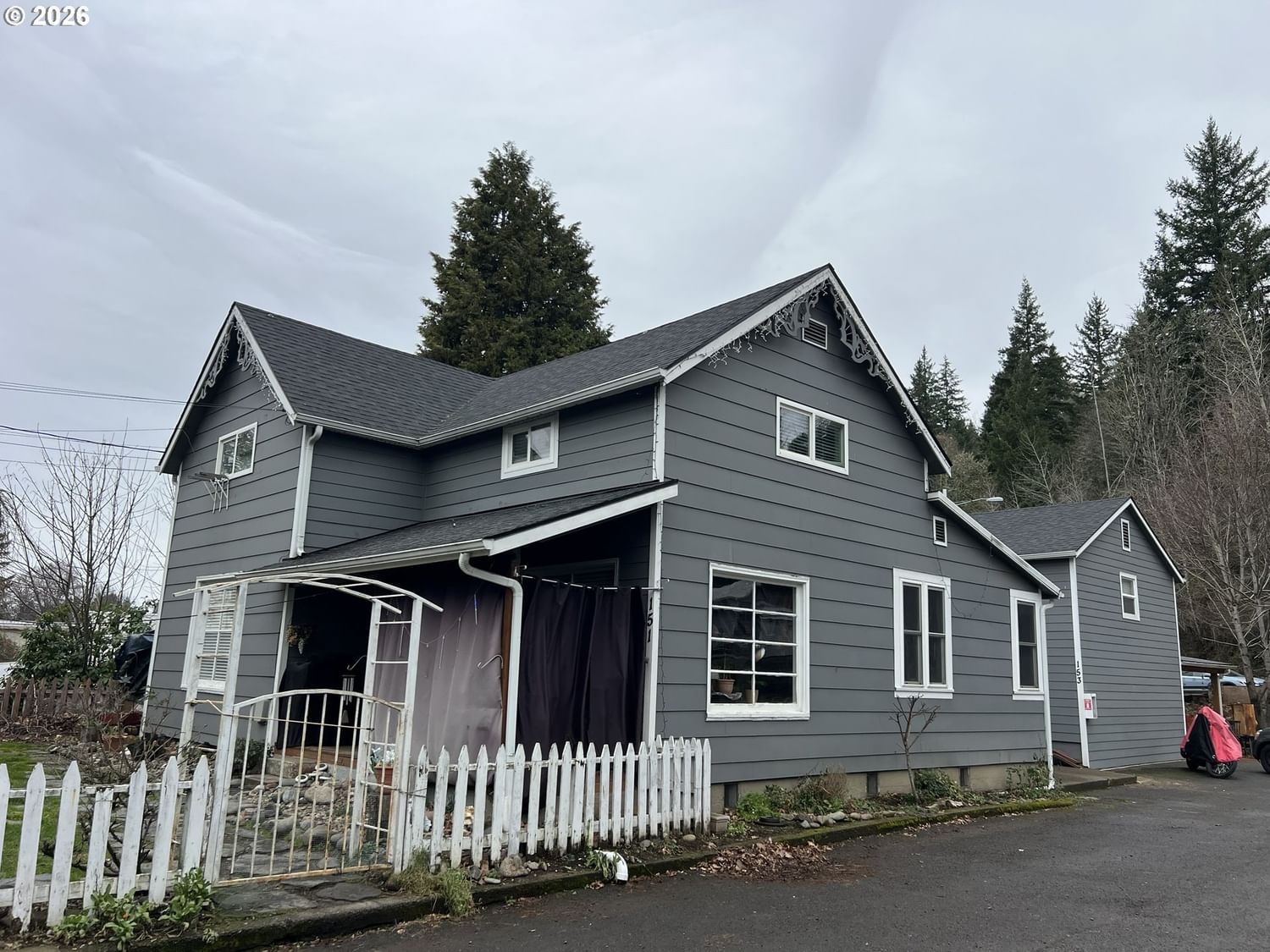 Primary listing photo, 133 NW ALDER ST, Mill City, OR, 97360