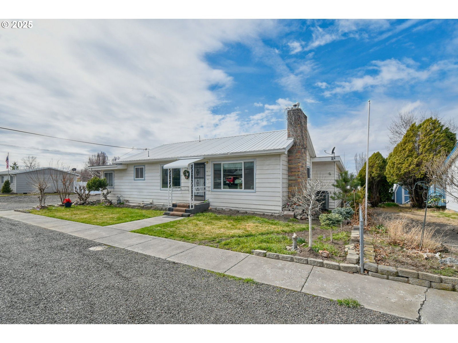 Primary listing photo, 444 N 3RD ST, Athena, OR, 97813
