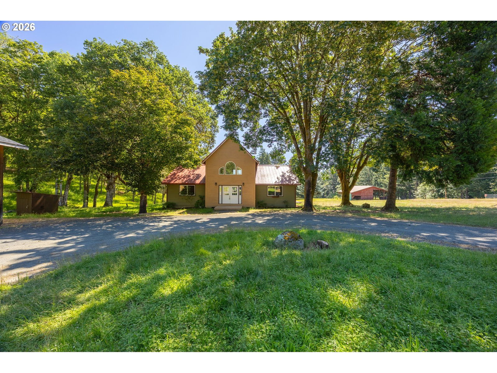 Listing photo 1 of 6